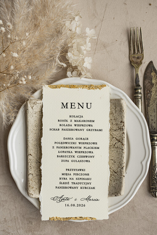 glamour weselne menu karta potraw weselnych, złote i eleganckie na klasyczne wesele, menu weselne z płatkami złota, karta dań weselnych z dartymi brzegami