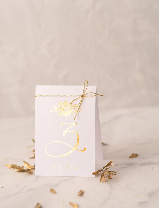 Glamour numerki na stoliki ślubne, złote klasyczne i eleganckie