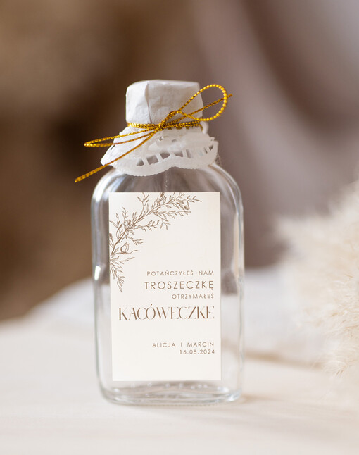 Butelki pomysł na prezenty dla gości na weselu, prezent podziękowanie za przybycie na weselu, podziękowania dla gości kacówka, pomysł na prezenty dla gości