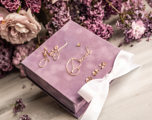 glamour ekskluzywne welurowe pudełko na obrączki, personalizowana szkatułka na obrączki ślubne, welurowa szkatułka na obrączki, aksamitne pudełko na obrączki
