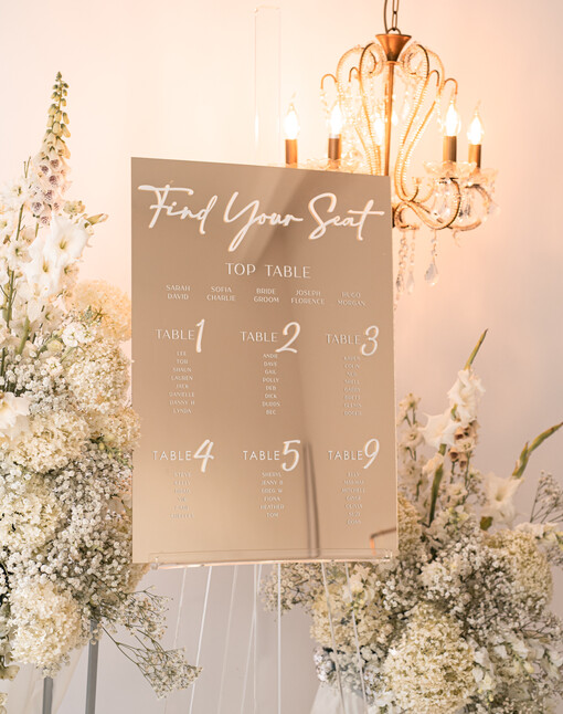 złote na lustrze  Złoty plan usadzenia gości, plan stołów na weselu złote lustro, plan stolow glamour, złota plansza weselna, plan usadzenia gosci na weselu na zlotym lustrze