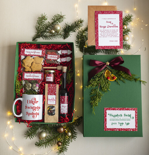 kubki, filiżanki, kubki termiczne zestawy świąteczne z logo, bozonarodzeniowy box świąteczny dla firm, upominek biznesowy dla klientów i kubek z logo, paczka na święta dla pracowników