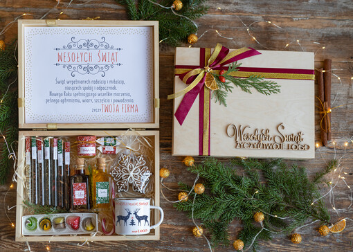 kubki, filiżanki, kubki termiczne Prezent Dla Pracownika Drewniana Skrzynka Z kubkiem i Twoim logo prezent na swieta dla firm Prezenty firmowe dla Klientów, Upominek biznesowy z logo