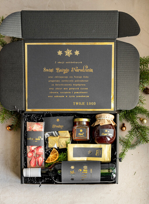 słodkie zestawy  kosze prezentowe dla firm, prezenty biznesowe  z kawą i herbatą, upominki na święta dla pracowników i kontrahentów, personalizowane prezenty firmowe, zestawy świąteczne z logo