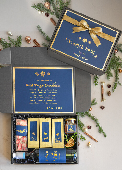 słodkie zestawy  kosze prezentowe dla firm, prezenty biznesowe  z kawą i herbatą, upominki na święta dla pracowników i kontrahentów, personalizowane prezenty firmowe, zestawy świąteczne z logo
