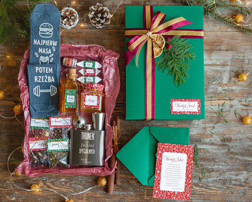 zestawy skarpetki, koszulki z nadrukiem prezenty biznesowe z logo firmy, Prezent dla pracownika śmieszne skarpetki, zestaw z piersiówką