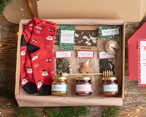 zestawy skarpetki, koszulki z nadrukiem zestawy świąteczne oferta bożonarodzeniowa dla firm skarpetki z mikołajem dla pracowników