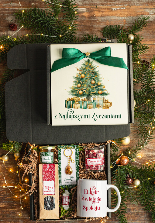 zestawy z kubkiem i filiżanką praktyczny świąteczny prezent dla niej pod choinkę, ciekawy prezenty dla mamy na swieta, box kubek świąteczny  i zestaw do kawy herbaty bożonarodzeniowy prezent