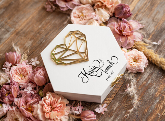 Pudełka Szkatułki na Obrączki szkatułki pudełko na obrączki ślubne wasze imiona i data 06/drew/obraczki