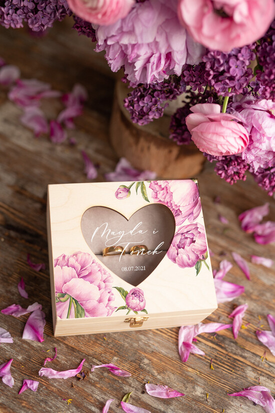 Pudełka Szkatułki na Obrączki szkatułki pudełeczko na obrączki ślubne wasze imiona drewniane   11/pudkwiak/szk