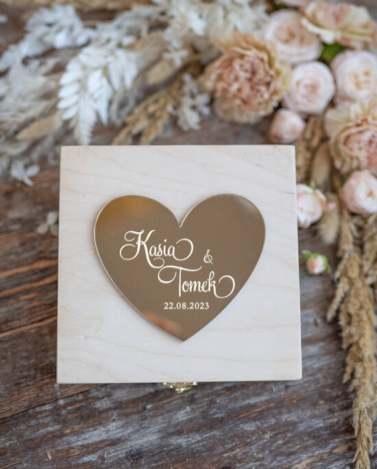 Pudełka Szkatułki na Obrączki szkatułki szkatułka na obrączki wasze imiona i data 08/drew/szk