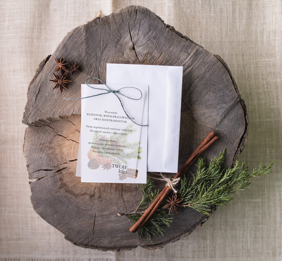 Kartki świąteczne z logo firmy retro kartka swiateczna z twoim logo, retro ze sznurkiem i wstążką 03/kal/ksw