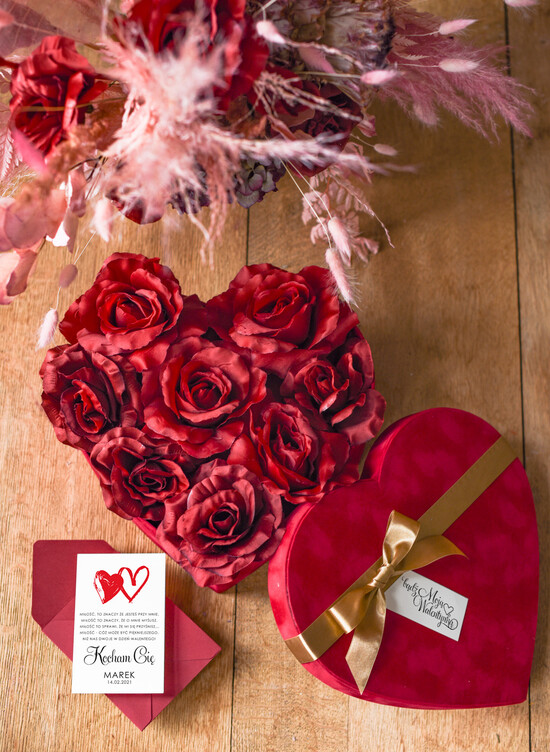 Walentynki prezent na walentynki dla Niej   romantyczny prezent na walentynki dla żony flowerbox  02/fwrbox/Walentynki