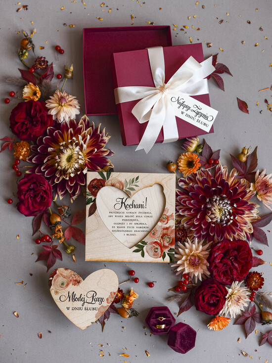 Prezenty dla Młodej Pary flowerbox, kartki z życzeniami, pudełka na prezenty pomysł na prezent dla Pary Młodej pamiątkowa kartka w pudełku dla Młodej Pary 01/kardr/ParaMloda