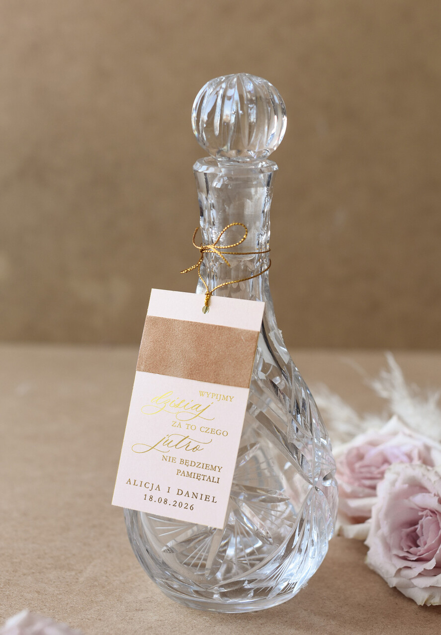 Zawieszki na butelki glamour zawieszka na wino i wódkę weselną różne treści, etykieta na alkohol weselny, zawieszki na weselne trunki, welurowa elegancka zawieszka na weselny alkohol 1