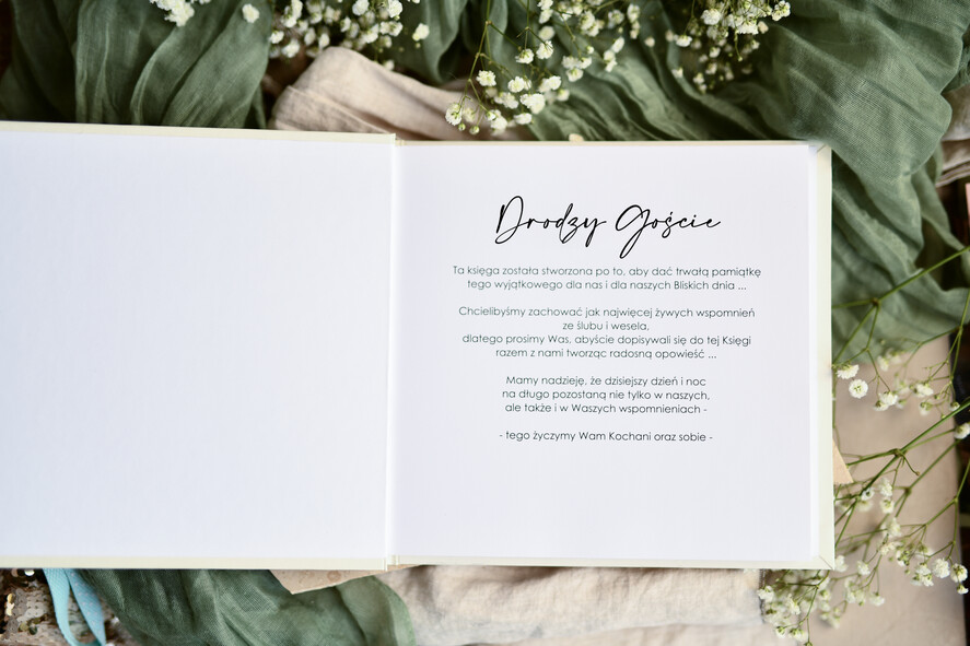Księgi wpisów gości botaniczne księga wpisów gości, pamiątkowa księga z życzeniami od gości na weselu, księga wpisów gości z suszoną gipsówką, personalizowana księga wpisów gości4