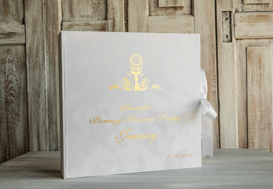 Albumy ślubne Pudełka na zdjęcia album na zdjęcia Pamiątka Pierwszej Komunii Świętej, Personalizowany Album na zdjęcia, Prezent na Pierwszą Komunię Świętą, Biały Welurowy Album na Zdjęcia5