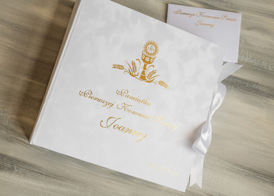 Albumy ślubne Pudełka na zdjęcia album na zdjęcia Pamiątka Pierwszej Komunii Świętej, Personalizowany Album na zdjęcia, Prezent na Pierwszą Komunię Świętą, Biały Welurowy Album na Zdjęcia3