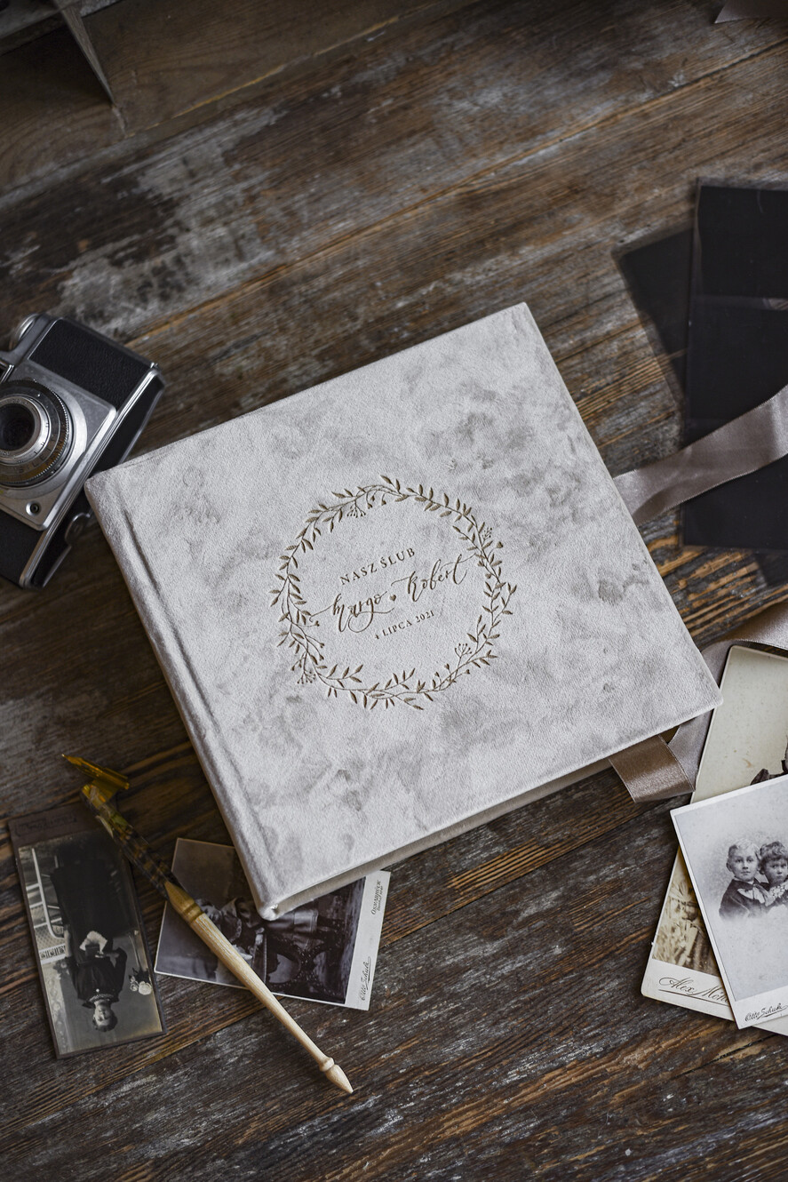 Albumy ślubne Pudełka na zdjęcia album na zdjęcia Welurowy Presonalizowany album na zdjęcia Ślubne - Fotoalbum Ślubny w Pokrowcu Na zdjęcia z Instaxa Ankiety Ksiega wpisów1