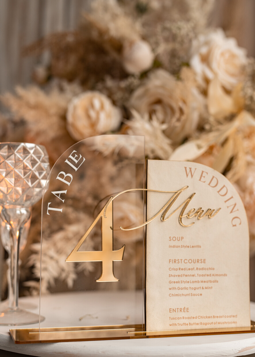 Numery na stół Akryl numery na stoły weselne, dekoracja stołów weselnych, dekoracja na stołach weselnych, menu i numerki na stół,eleganckie menu weselne, welurowe menu weselne,0