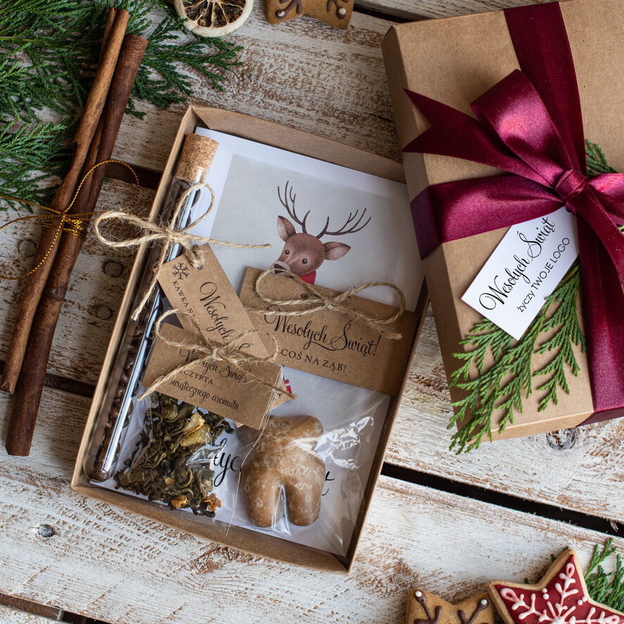 Kartki świąteczne z logo firmy kartka pudełko kolorowa kartka świąteczna kartki świąteczne dla firm z logo    1