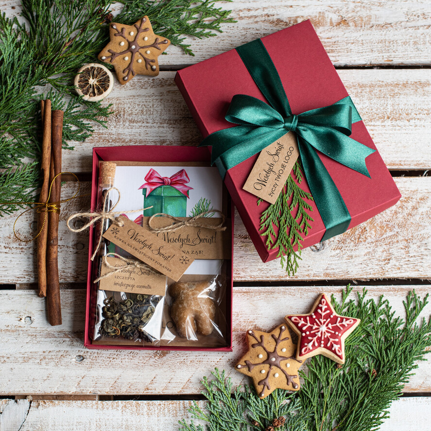 Kartki świąteczne z logo firmy kartka pudełko kolorowe pudełko z życzeniami na święta kartka świąteczna z logo firmy    0