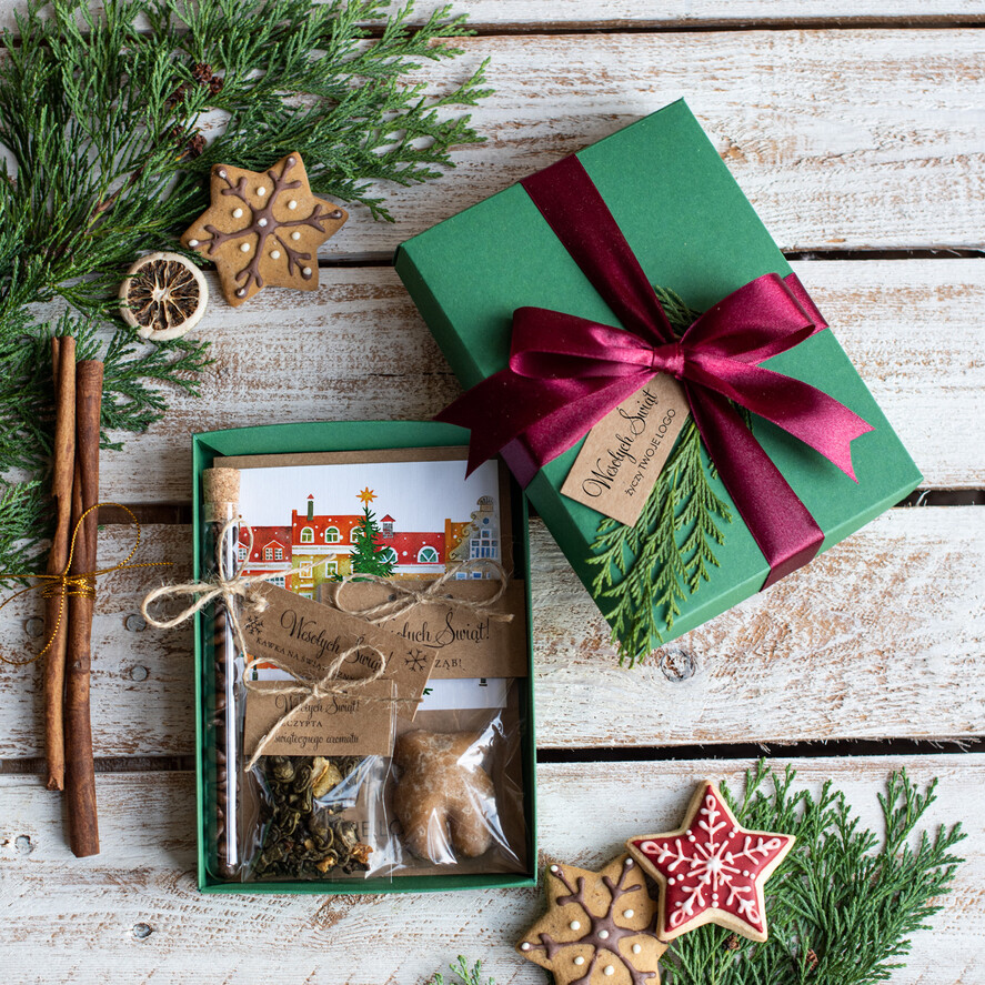Kartki świąteczne z logo firmy kartka pudełko kartka świąteczna dla firmy z logo rącznie robiona kartka na bożenarodzenie 1