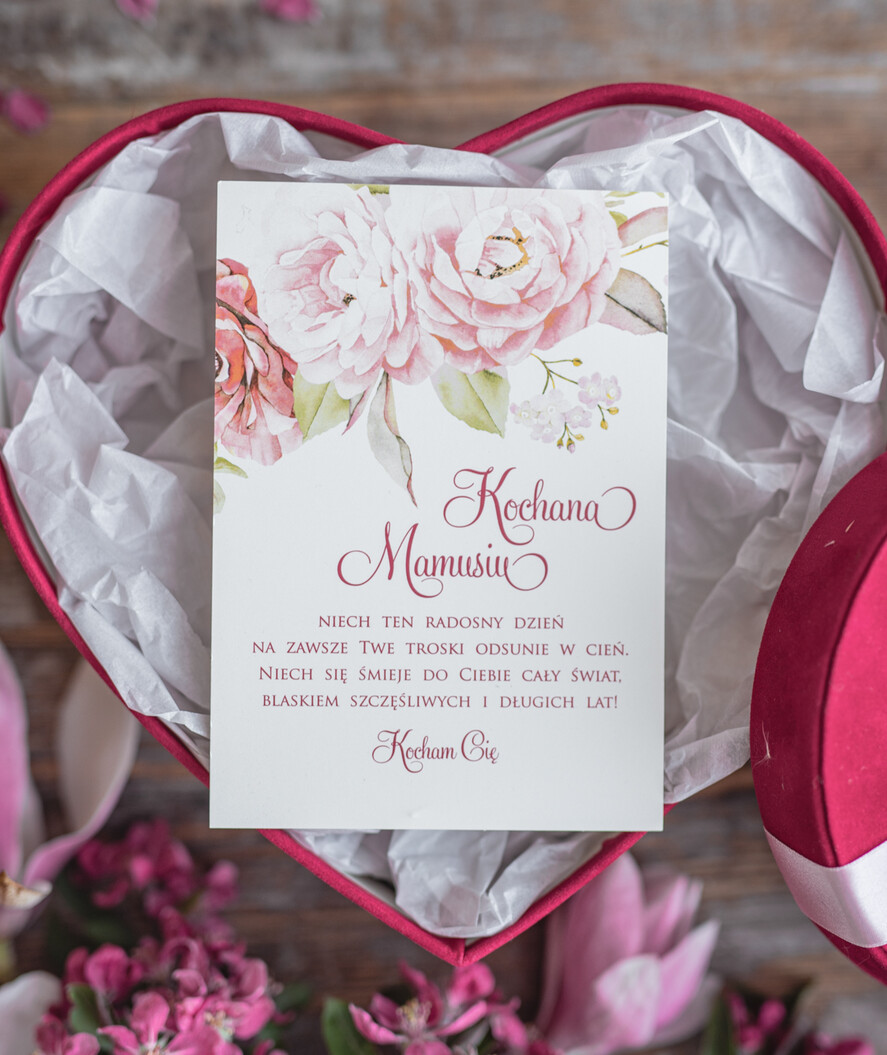 Prezenty dla Mamy zestawy w welurowych i ozdobnych pudełkach elegancki prezent na dzień mamy welurowe serce z piękną filiżanką flowerbox z filiżanką dla Mamy 4
