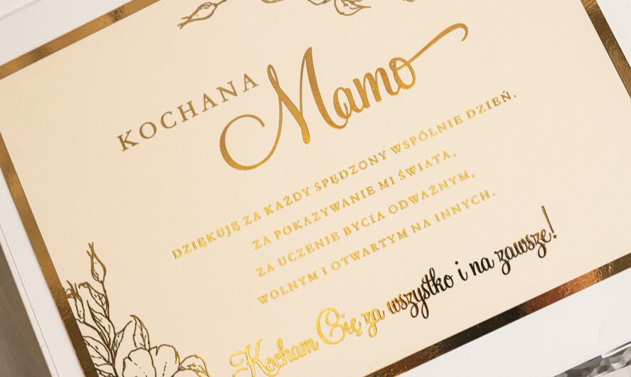 Prezenty dla Mamy zestawy w welurowych i ozdobnych pudełkach Wyjątkowe prezenty dla Mamy, zastawy prezentowe z filiżanką dla mamy, box z okazji dnia mamy z filiżanką i herbatą, pomysł co dać mamie na dzień mamy 11