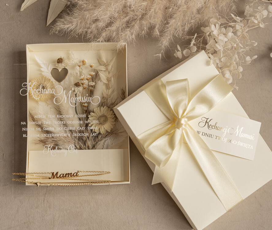 Prezenty dla Mamy biżuteria, pudełka, szkatułki na biżuterie eleganckie pudełko z kwiatami i życzeniami dla Mamy, flower box, prezent dla Mamy, pudełko z kwiatami dla Mamy, pomysł na prezent na dzień Mamy0