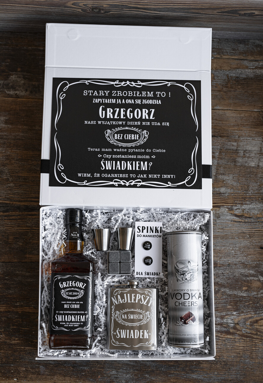 Prezenty dla świadków boxy prezentowe dla Świadka pudełko prezentowe dla świadka czy zostaniesz moim świadkiem, etykieta na butelkę, GIFTBOXB DLA ŚWIADKA ZE SPINKAMI I PIERSIÓWKĄ, prezent dla świadka0