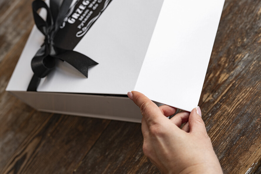 Prezenty dla świadków boxy prezentowe dla Świadka męski zestaw dla świadka prośba o świadkowanie, prezent dla świadka, box prezentowy dla świadka, czy zostaniesz moim świadkiem, etykieta na butelkę 4