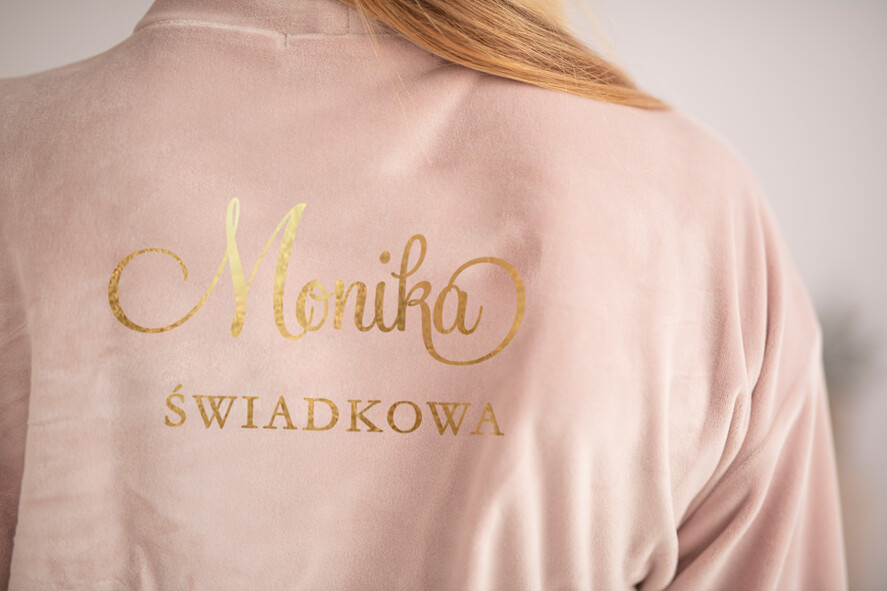 Szlafroki Ślubne z Napisami Szlafrok dla Świadkowej / Druhny / Mamy czy zostaniesz moją świadkową szlafrok.Prezent dla Świadkowej Welurowy Szlafrok z Napisem Najlepsza Świadkowa Prośba o świadkowanie 6