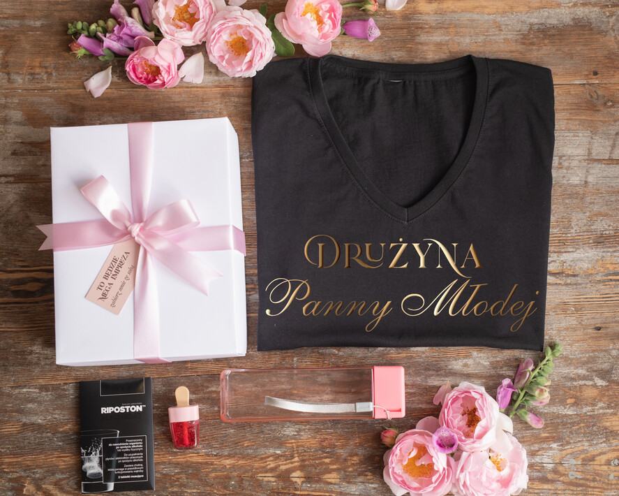 wieczór Panieński zestawy podziekowania na wieczór panieński Koszulka z Napisem na Wieczór Panieński T-shirt w zestawie Box prezentowy na panieński 1