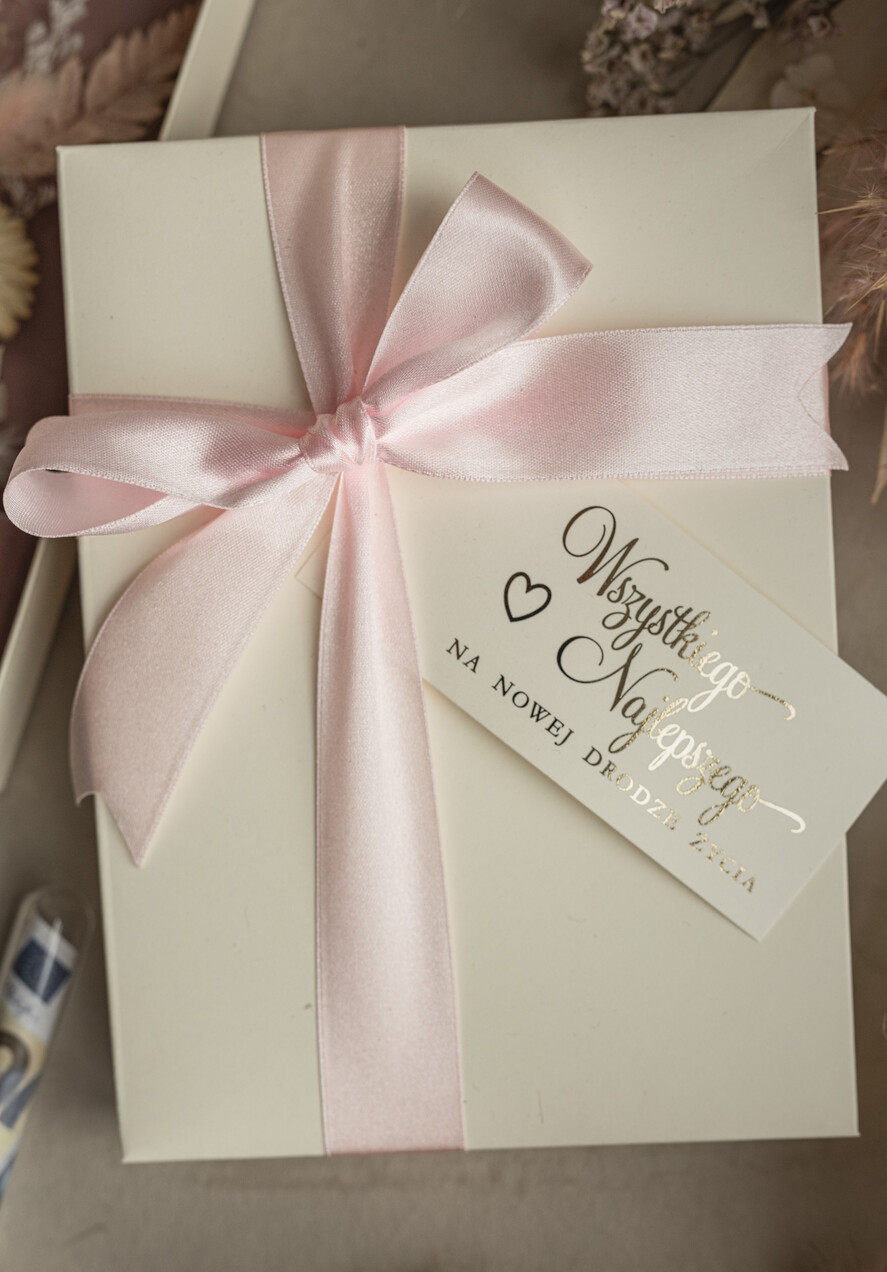 Prezenty dla Młodej Pary flowerbox, kartki z życzeniami, pudełka na prezenty upominek dla Młodej Pary zamiast kwiatów, Pamiątka Ślubna wraz z życzeniami pudełko na pieniądze dla Nowożeńców, kartka z życzeniami dla Pary Młodej 6