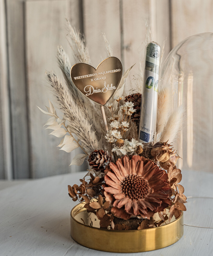 Prezenty dla Młodej Pary flowerbox, kartki z życzeniami, pudełka na prezenty prezenty z okazji ślubu dla Pary Młodej, kwiaty w szklanej kopule, kompozycja kwiatowa w szklanej kopule, fiolka na pieniądze dla młodej pary, suszone kwiaty w szkle3