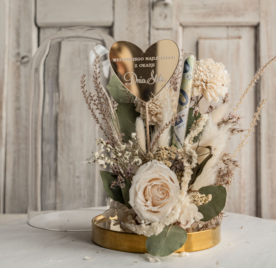 Prezenty dla Młodej Pary flowerbox, kartki z życzeniami, pudełka na prezenty Pomysł na prezent ślubny dla Młodej Pary, pomysł na wręczenie pieniędzy Młodej Parze, co zamiast kwiatów fiolka na pieniądze, kwiaty w szkle, suszone kwiaty w kopule9