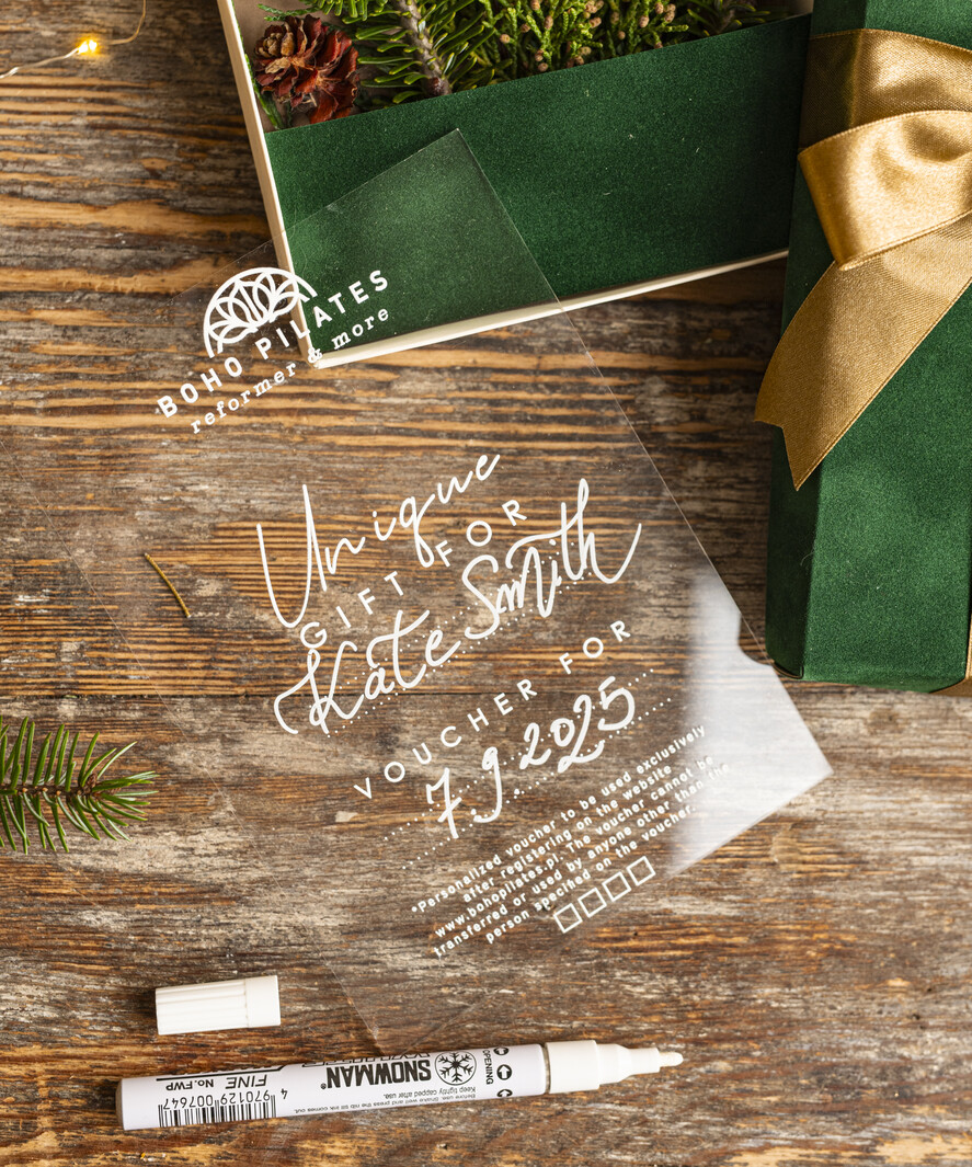 Prezenty Oferta dla Salonów BEAUTY voucher bozonarodzeniowy prezent Prezent dla klientek na święta Voucher, Voucher podarunkowy dla klientów salonu fryzjerskiego bożonarodzeniowy prezent voucher welurowe pudełko - lustrzany voucher na prezent dla niej2