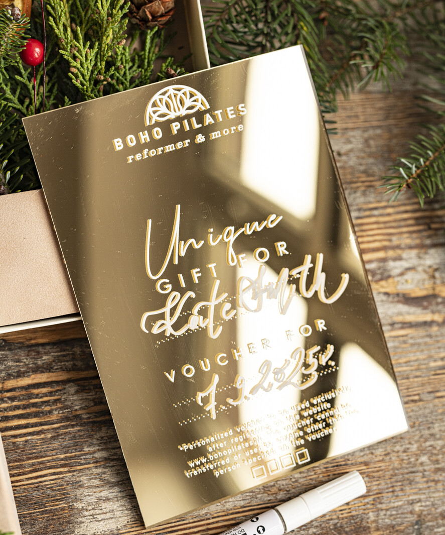 Prezenty Oferta dla Salonów BEAUTY voucher bozonarodzeniowy prezent Prezent dla klientek na święta Voucher, Voucher podarunkowy dla klientów salonu fryzjerskiego bożonarodzeniowy prezent voucher welurowe pudełko - lustrzany voucher na prezent dla niej5