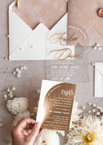 Zaproszenia ślubne Złote Glamour zaproszenia slubne przezroczyste, akrylowe zaproszenia na ślub, złote napisy na zaproszeniach ślubnych, eleganckie zaproszenia ślubne4