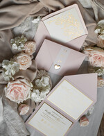 Zaproszenia ślubne Złote Glamour eleganckie złote zaproszenia ślubne, delikatne zaproszenie na ślub, zaproszenie ślubne w stylu glamour, złote litery na zaproszeniach ślubnych, zaproszenia ślubne składane w kopertę 3