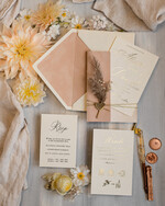 Zaproszenia ślubne Rustykalne i Natura zaproszenia ślubne z bukiecikiem, zaproszenie na ślub z welurem, eleganckie zaproszenia na ślub z trawą pampasową, złote zaproszenie ślubne z welurem 8