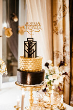 Figurki na tort / cake topper statuetki złote napisy na tort ślubny   0