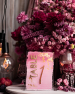 Numery na stół Akryl malowane numerki na stół weselny, rózowe akrylowe numery na stół weselny, złoty numerek na stoły weselne, numeracja stolow na weselu2