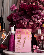 Numery na stół Akryl malowane numerki na stół weselny, rózowe akrylowe numery na stół weselny, złoty numerek na stoły weselne, numeracja stolow na weselu1