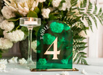 Numery na stół Akryl zielone numerki na stoły weselne, elegancka i nowoczesna forma karty dań na weselu, akrylowe zielone menu weselne, akrylowa zielona karta dań 2