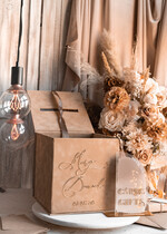 Pudełko na koperty  glamour Welurowa beżowo złota kopertówka ze złotymi napisami, beżowy cieniowany welur, pudełko na koperty, pomysł na pudełko na pieniądze podczas wesela8