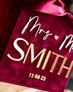 Pudełko na koperty  glamour ślubne pudełko na kopertywelurowa bordowa kopertówka ze złotymi napisami, bordowy cieniowany welur, welurowe pudełko na koperty, pomysł na pudełko na pieniądze podczas wesela9