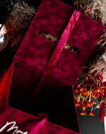 Pudełko na koperty  glamour ślubne pudełko na kopertywelurowa bordowa kopertówka ze złotymi napisami, bordowy cieniowany welur, welurowe pudełko na koperty, pomysł na pudełko na pieniądze podczas wesela19