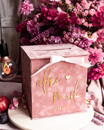 Pudełko na koperty  glamour Elegancka welurowa kopertówka ze złotymi napisami, pudrowo rózowy cieniowany welur, różowe pudełko na koperty ze złotymi napisami 2